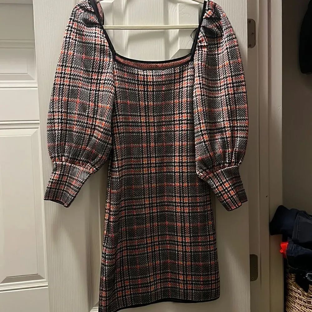 Zara NEW Dress - NWT - Plaid Black Res Super Cute Dress - Cuffed Sleeve